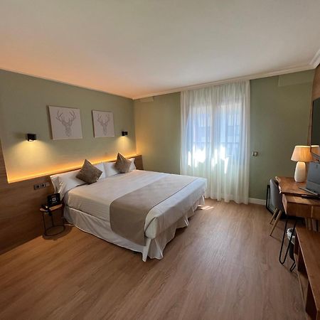 Yomo Imperial Otel Sant Julià de Lòria Dış mekan fotoğraf