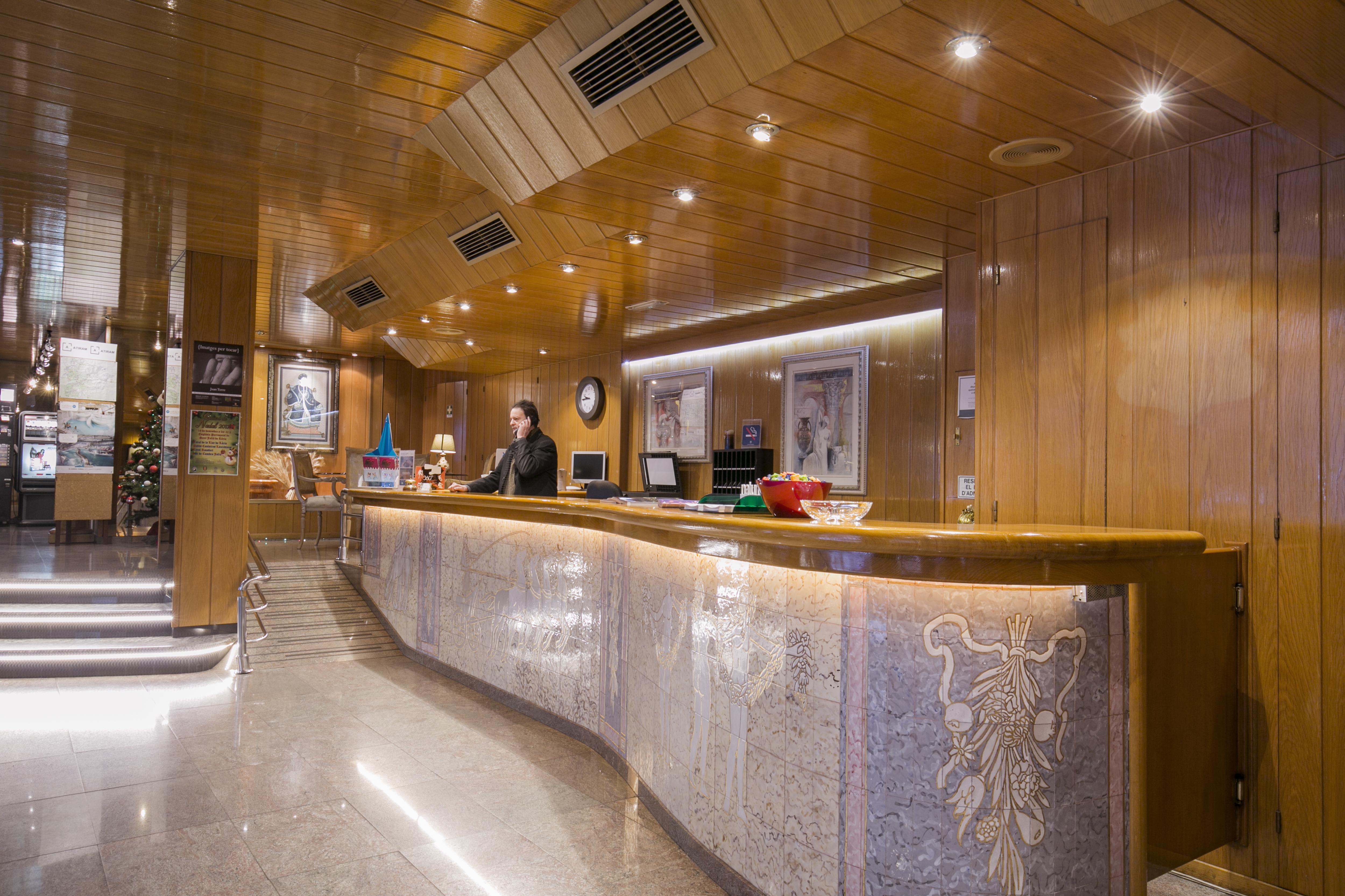 Yomo Imperial Otel Sant Julià de Lòria Dış mekan fotoğraf