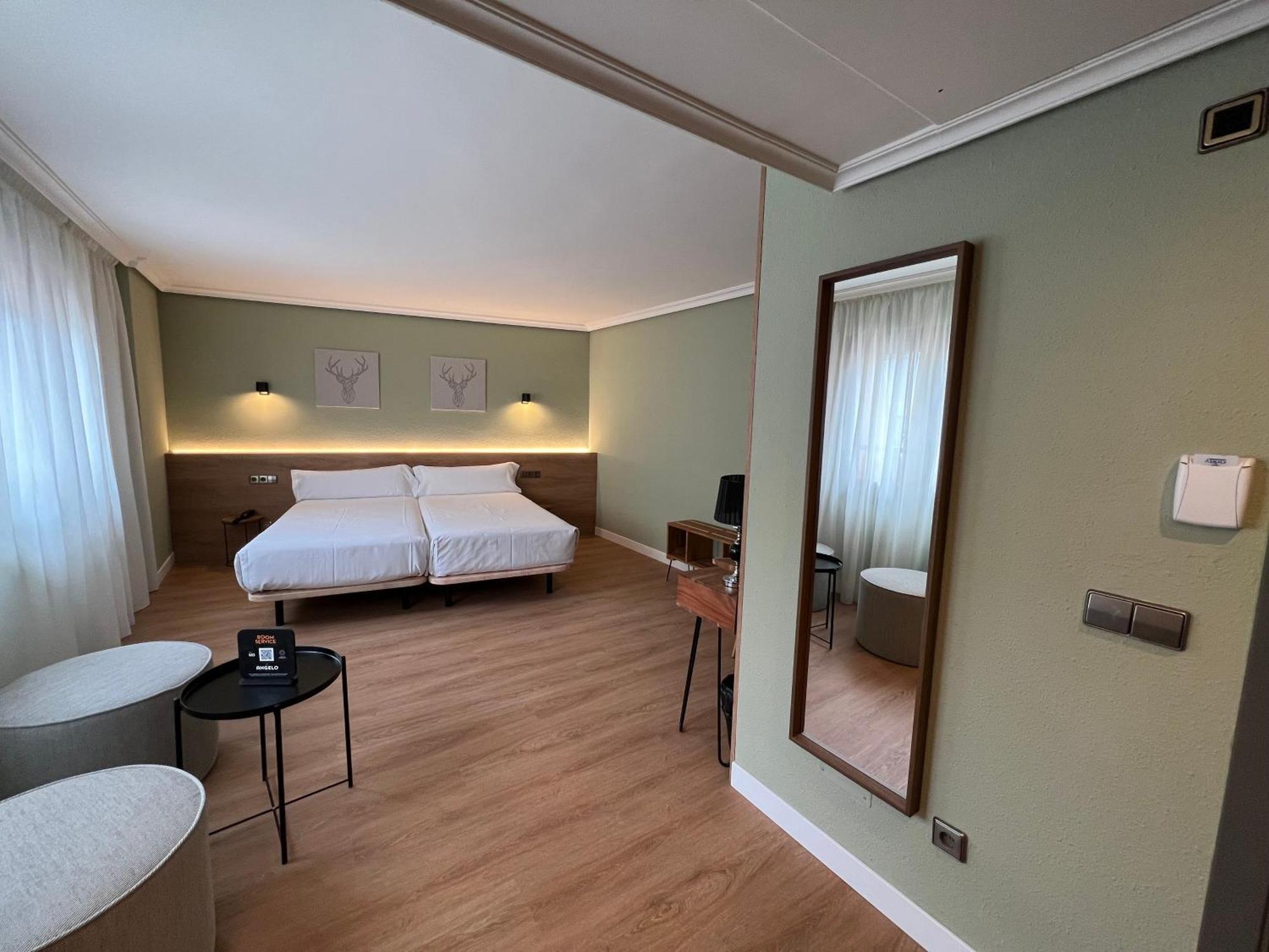 Yomo Imperial Otel Sant Julià de Lòria Dış mekan fotoğraf