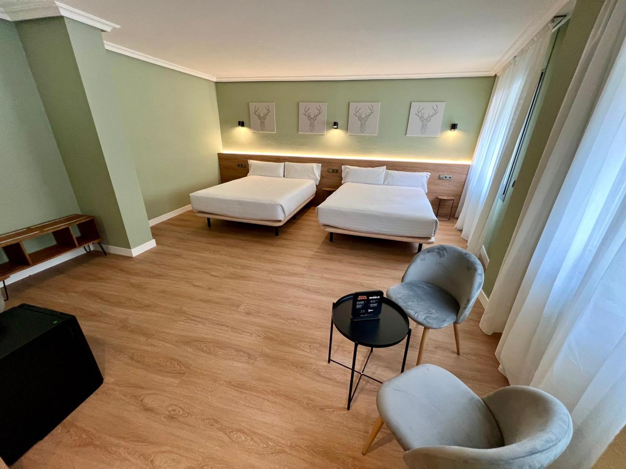 Yomo Imperial Otel Sant Julià de Lòria Dış mekan fotoğraf