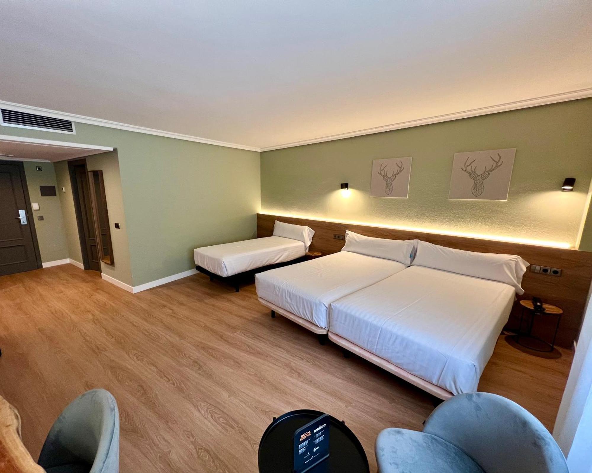 Yomo Imperial Otel Sant Julià de Lòria Dış mekan fotoğraf