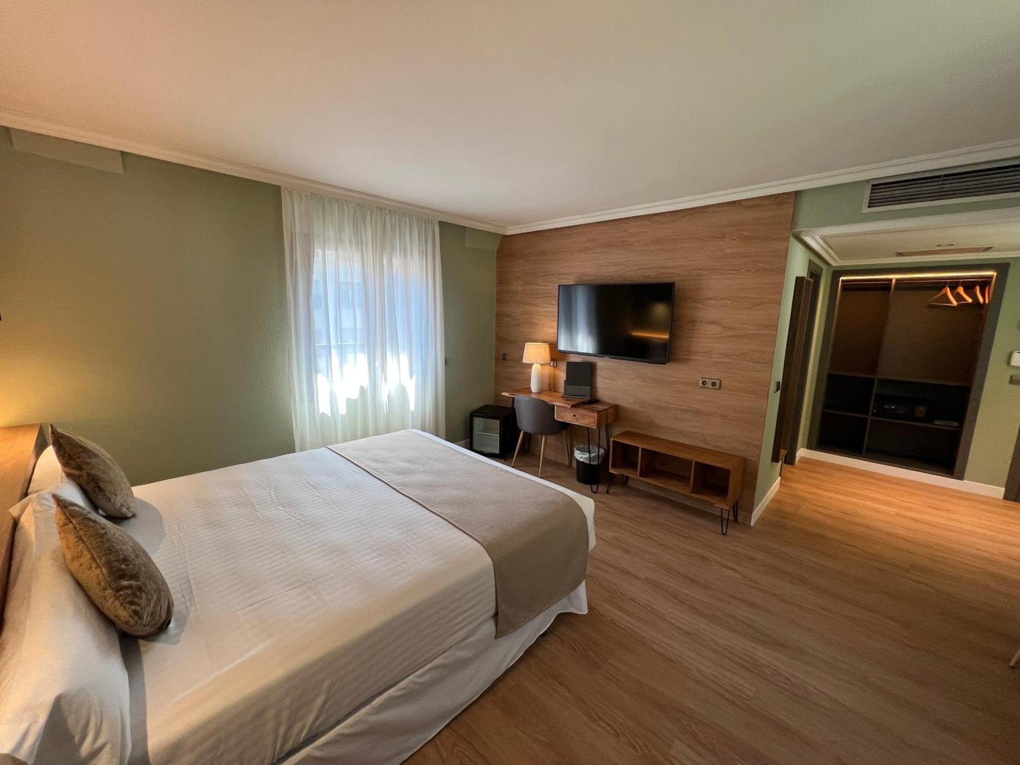 Yomo Imperial Otel Sant Julià de Lòria Dış mekan fotoğraf