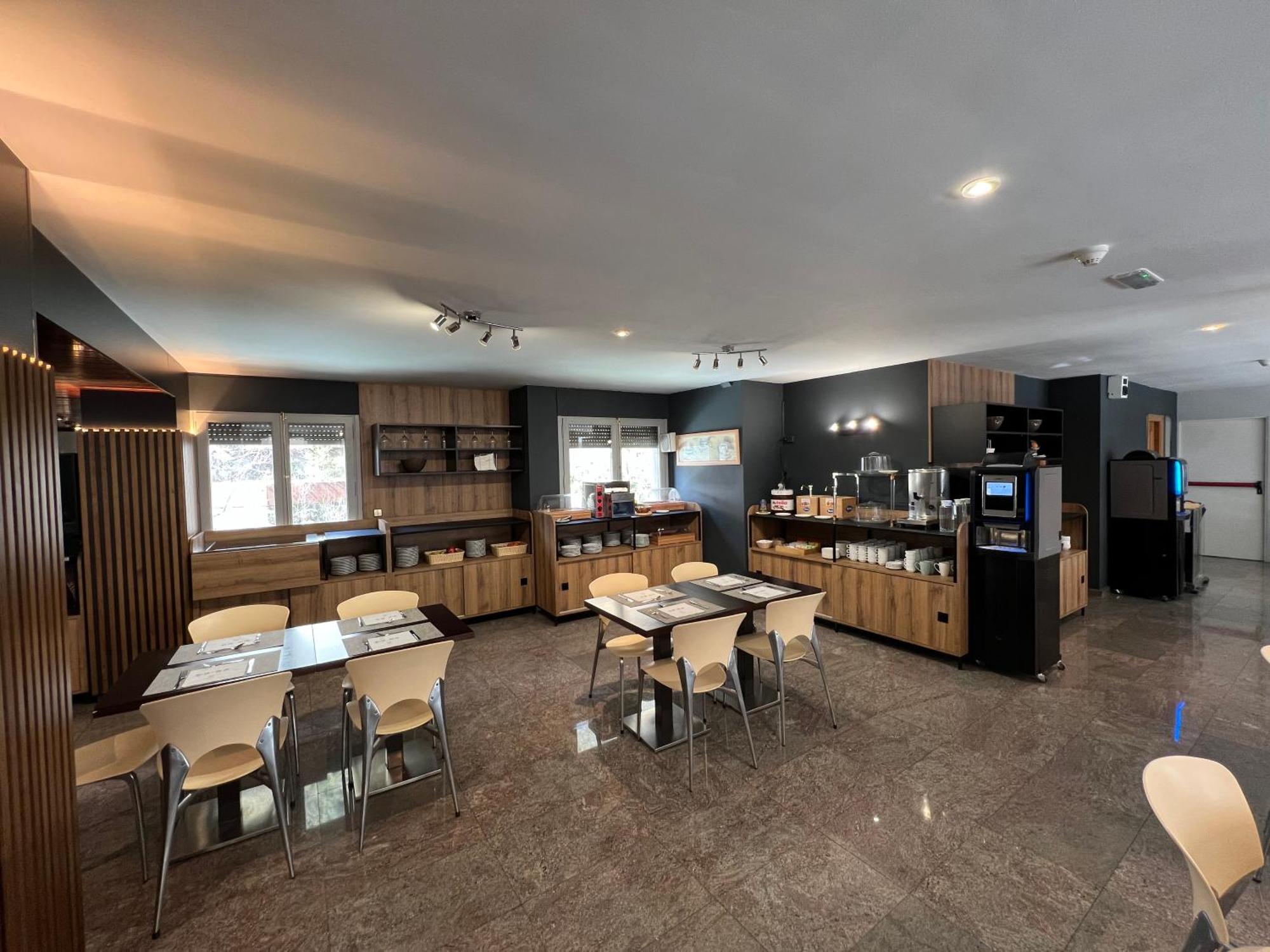 Yomo Imperial Otel Sant Julià de Lòria Dış mekan fotoğraf