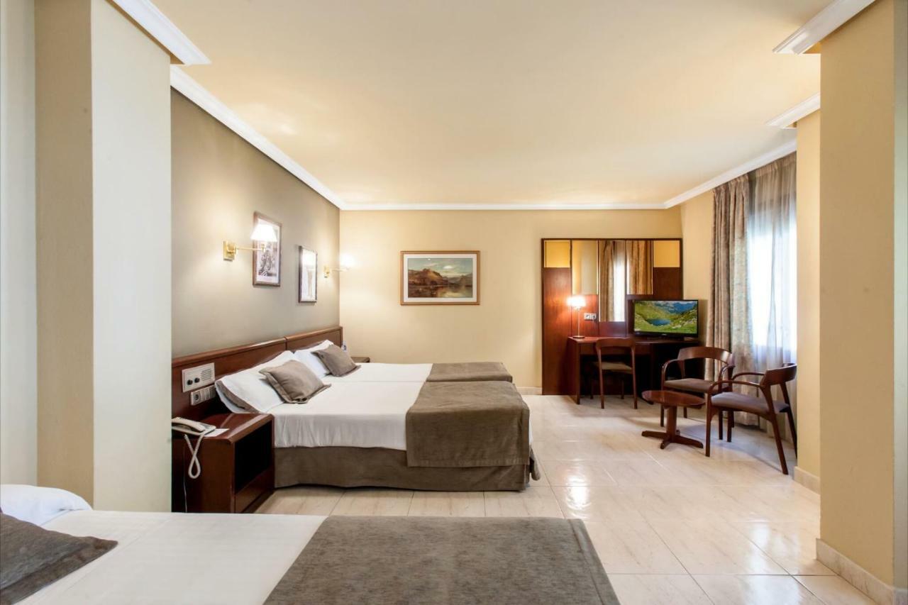 Yomo Imperial Otel Sant Julià de Lòria Dış mekan fotoğraf