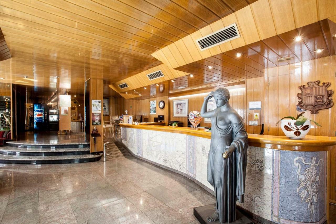 Yomo Imperial Otel Sant Julià de Lòria Dış mekan fotoğraf